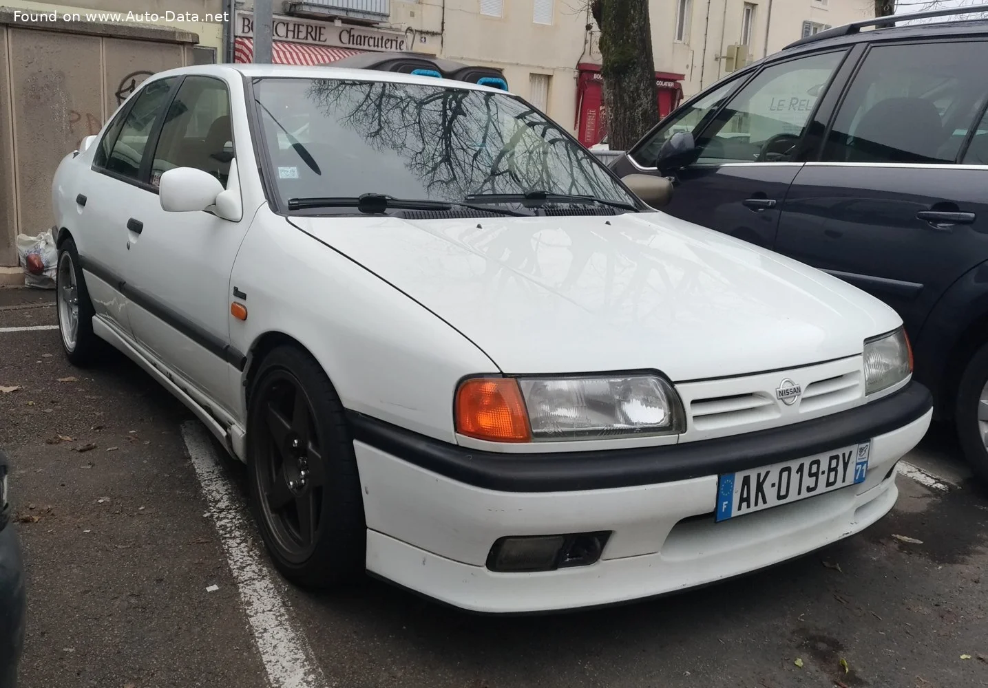 Nissan Primera 1.6 (90 Hp)1990 - 1996 thumbnail 3