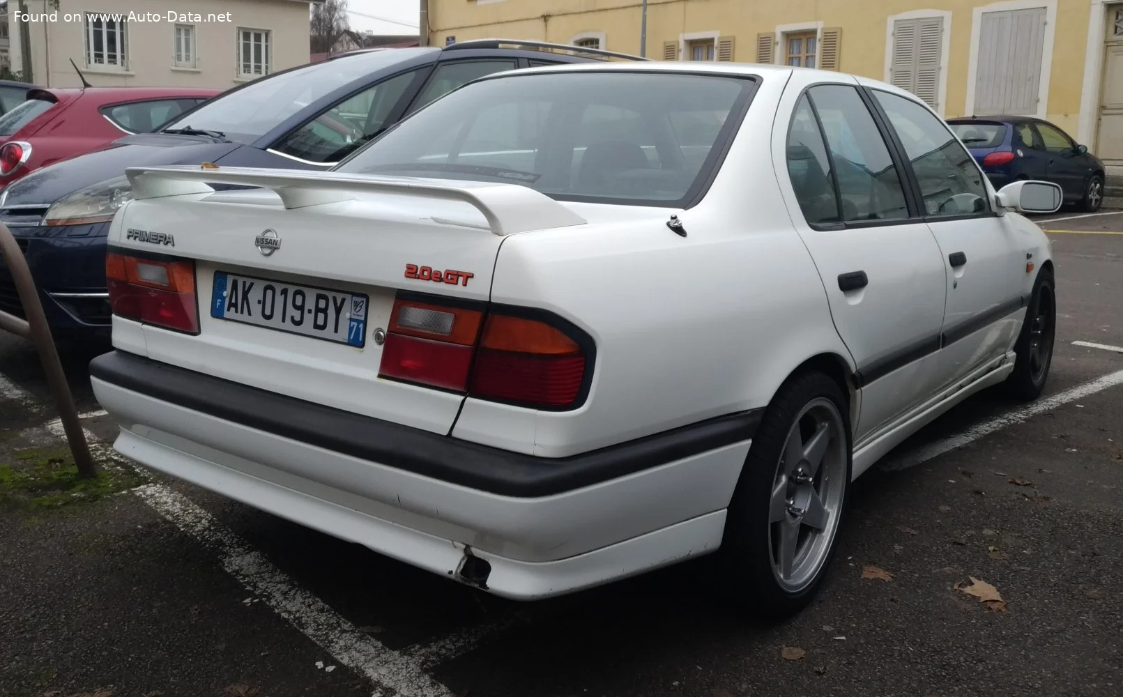 Nissan Primera 1.6 (90 Hp)1990 - 1996 thumbnail 4