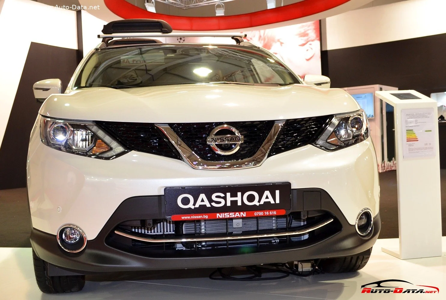Nissan Qashqai 1.2 DiG-T (115 Hp)2013 - 2017 thumbnail 3