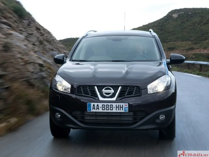 Nissan Qashqai 1.5 dCi (110 Hp)2010 - 2013 thumbnail 8