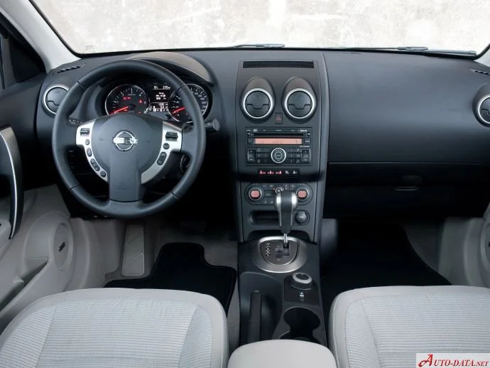 Nissan Qashqai 1.5 dCi (110 Hp)2010 - 2013 thumbnail 9