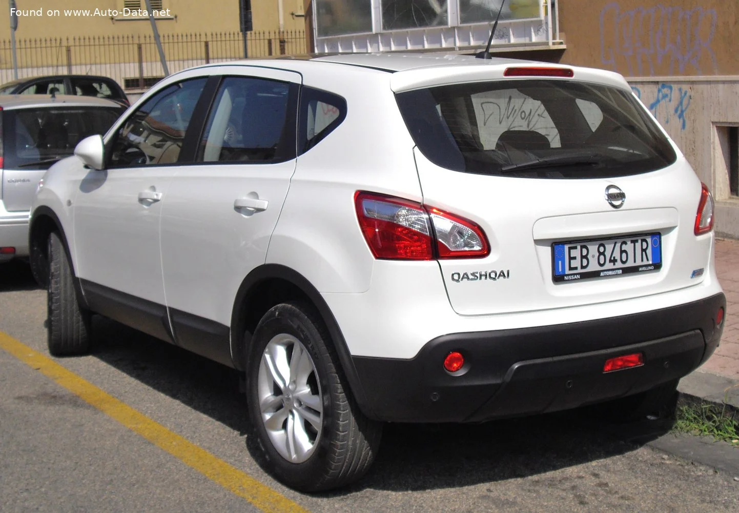 Nissan Qashqai 1.5 dCi (103 Hp)2010 - 2010 thumbnail 2