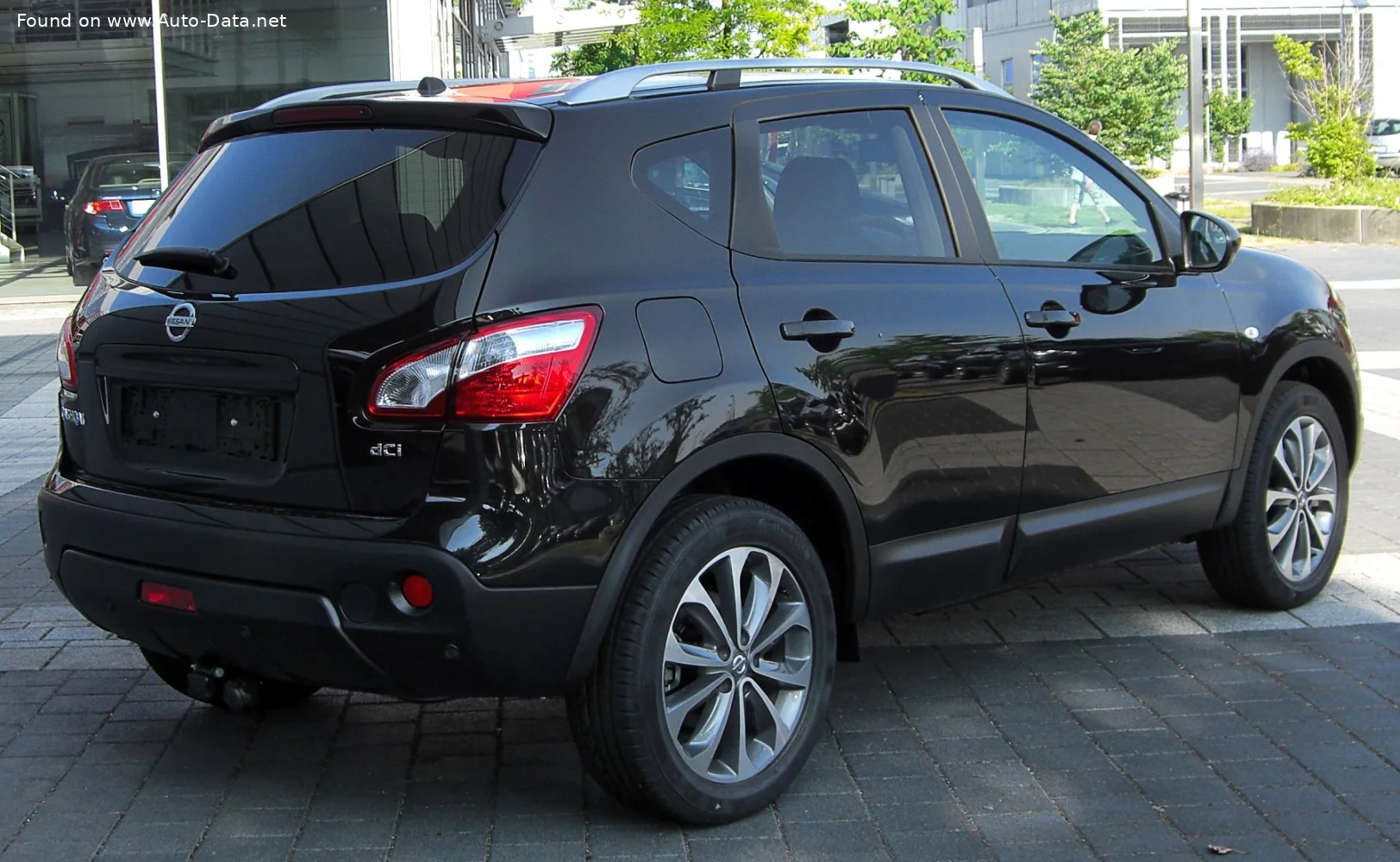 Nissan Qashqai 1.5 dCi (103 Hp)2010 - 2010 thumbnail 6