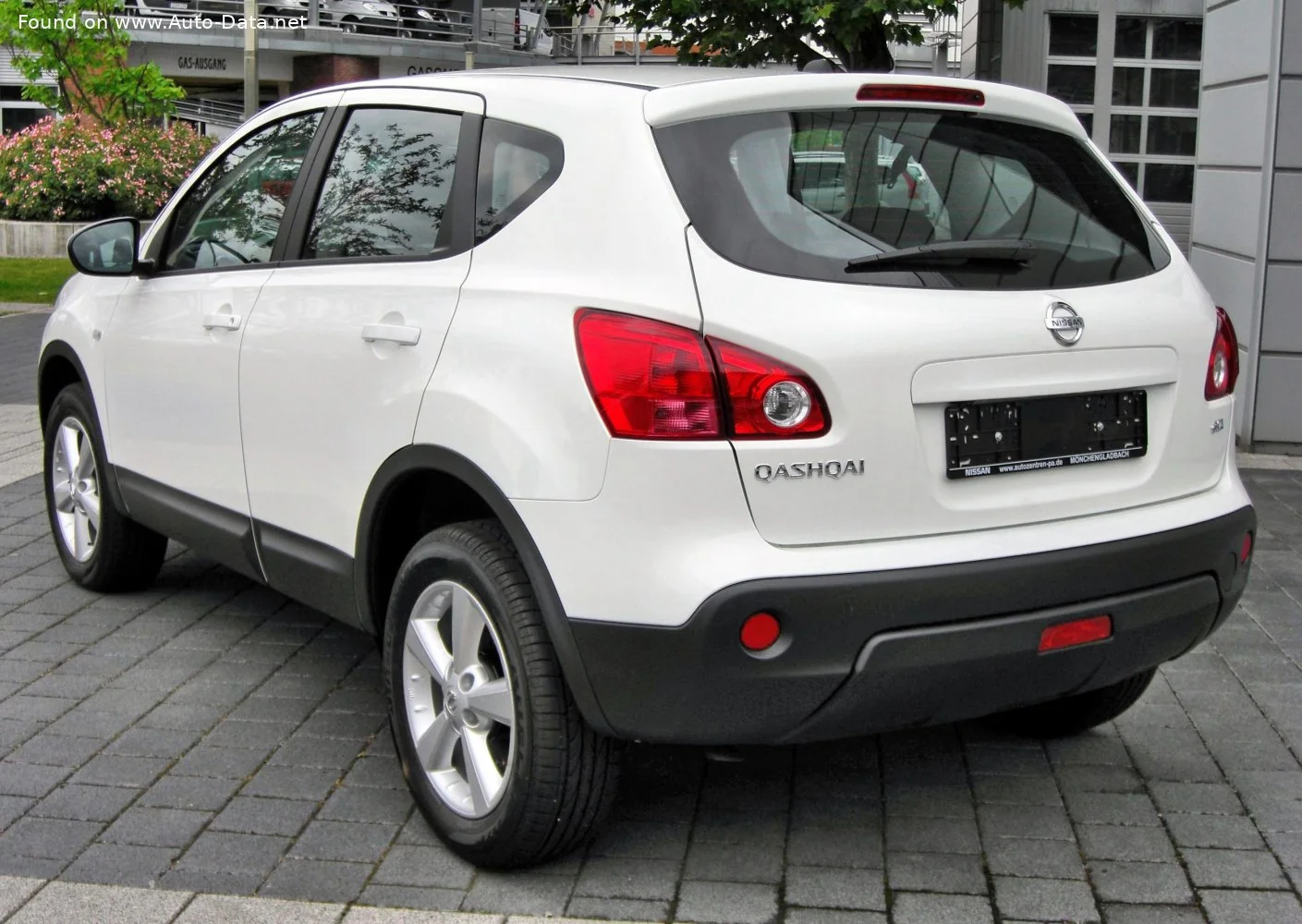 Nissan Qashqai 1.5 dCi (103 Hp)2008 - 2010 thumbnail 6