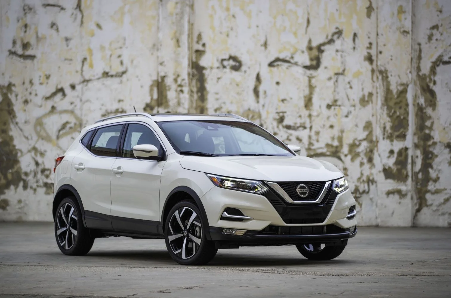 Nissan Rogue Sport 2.0 (141 Hp) AWD Xtronic2020 - - 1