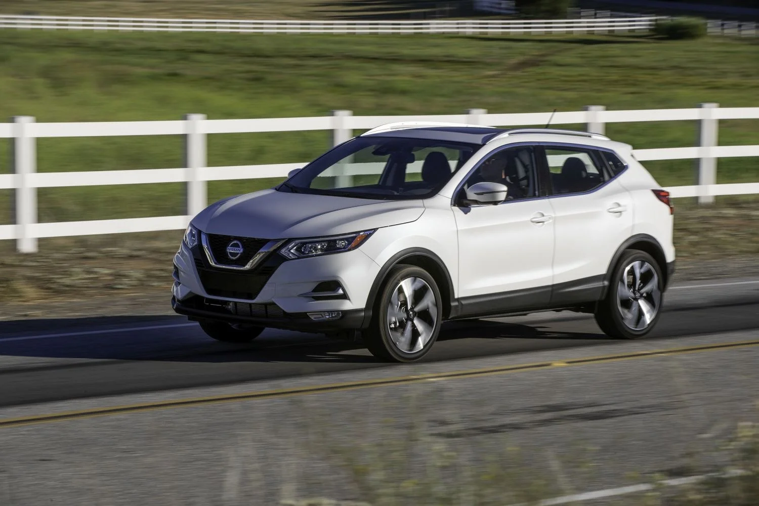 Nissan Rogue Sport 2.0 (141 Hp) AWD Xtronic2020 - thumbnail 5