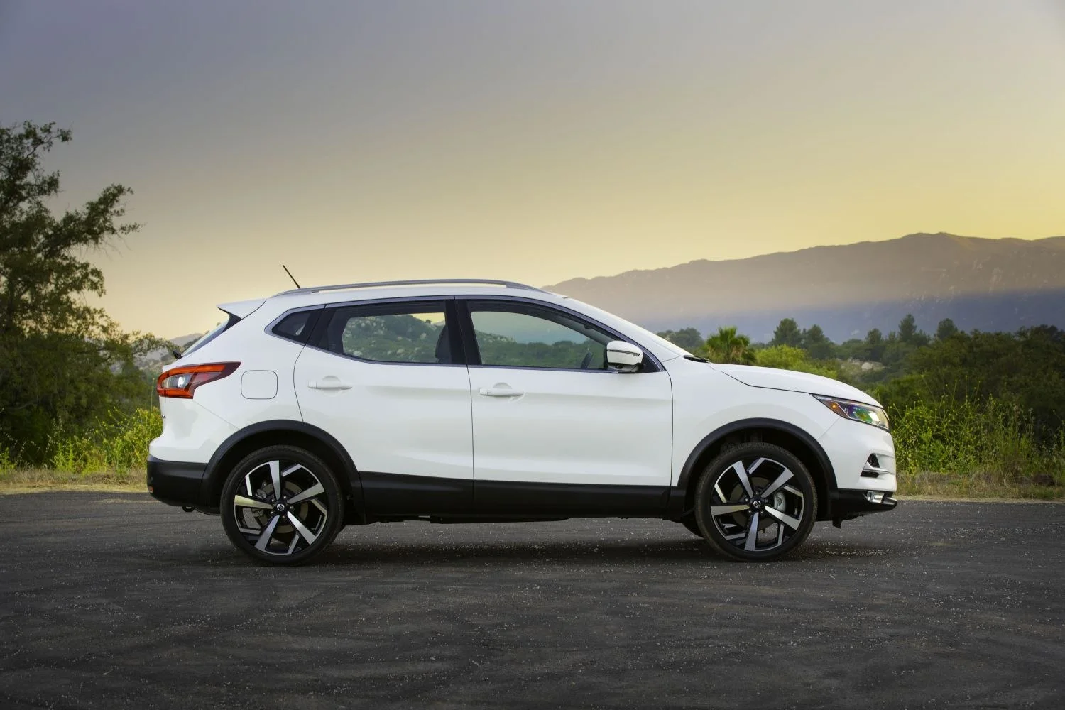 Nissan Rogue Sport 2.0 (141 Hp) AWD Xtronic2020 - thumbnail 9