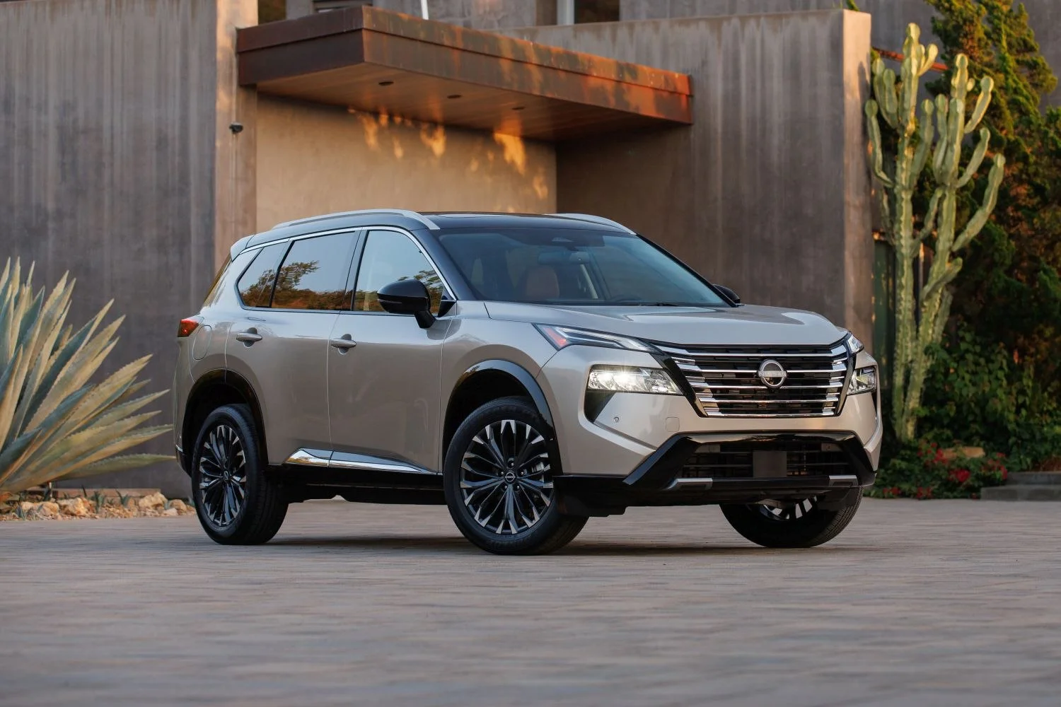 Nissan Rogue 1.5 VC-Turbo (201 Hp) AWD Xtronic2023 - thumbnail 8