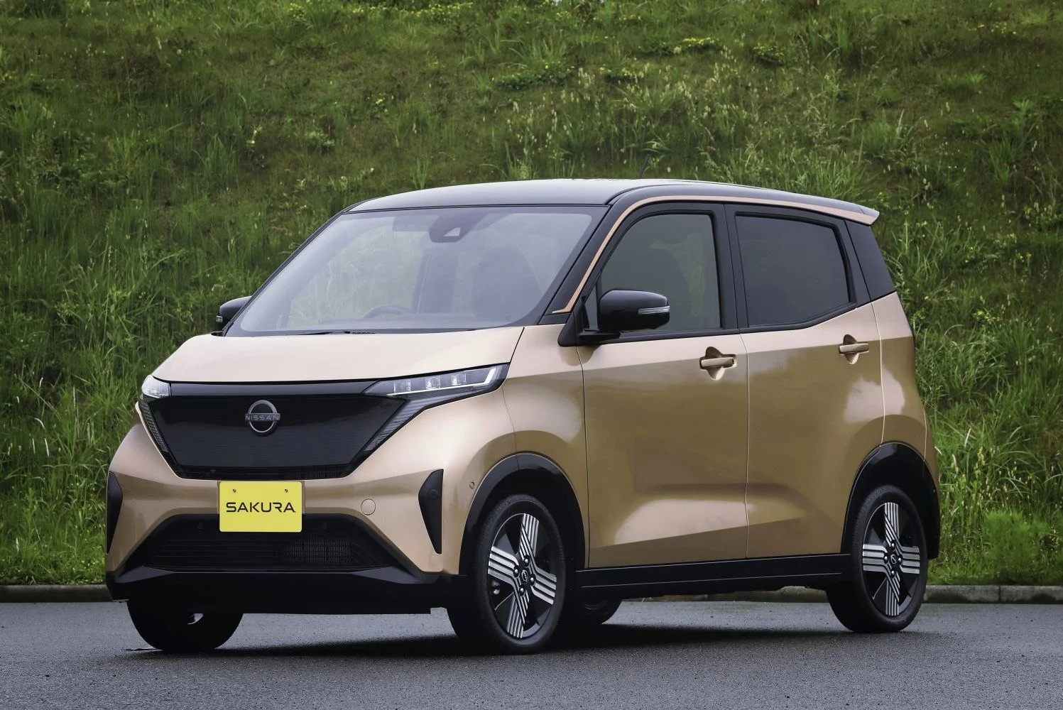 Nissan Sakura 20 kWh (64 Hp) BEV2022 - thumbnail 3