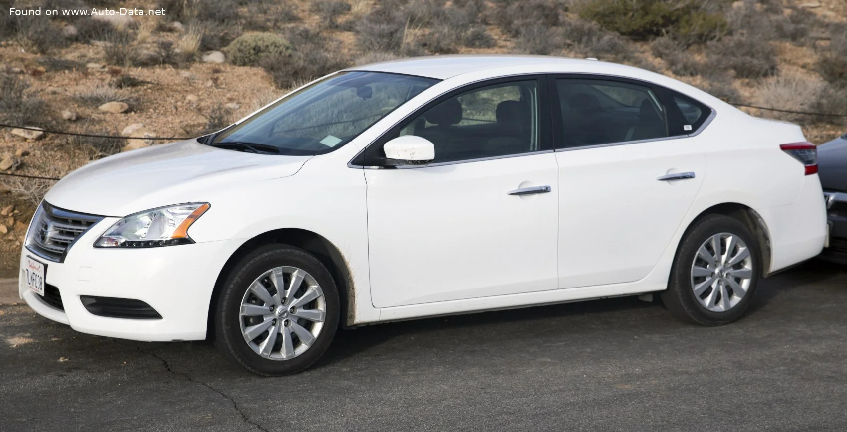 Nissan Sentra 1.8 (130 Hp)2012 - 2015 thumbnail 3