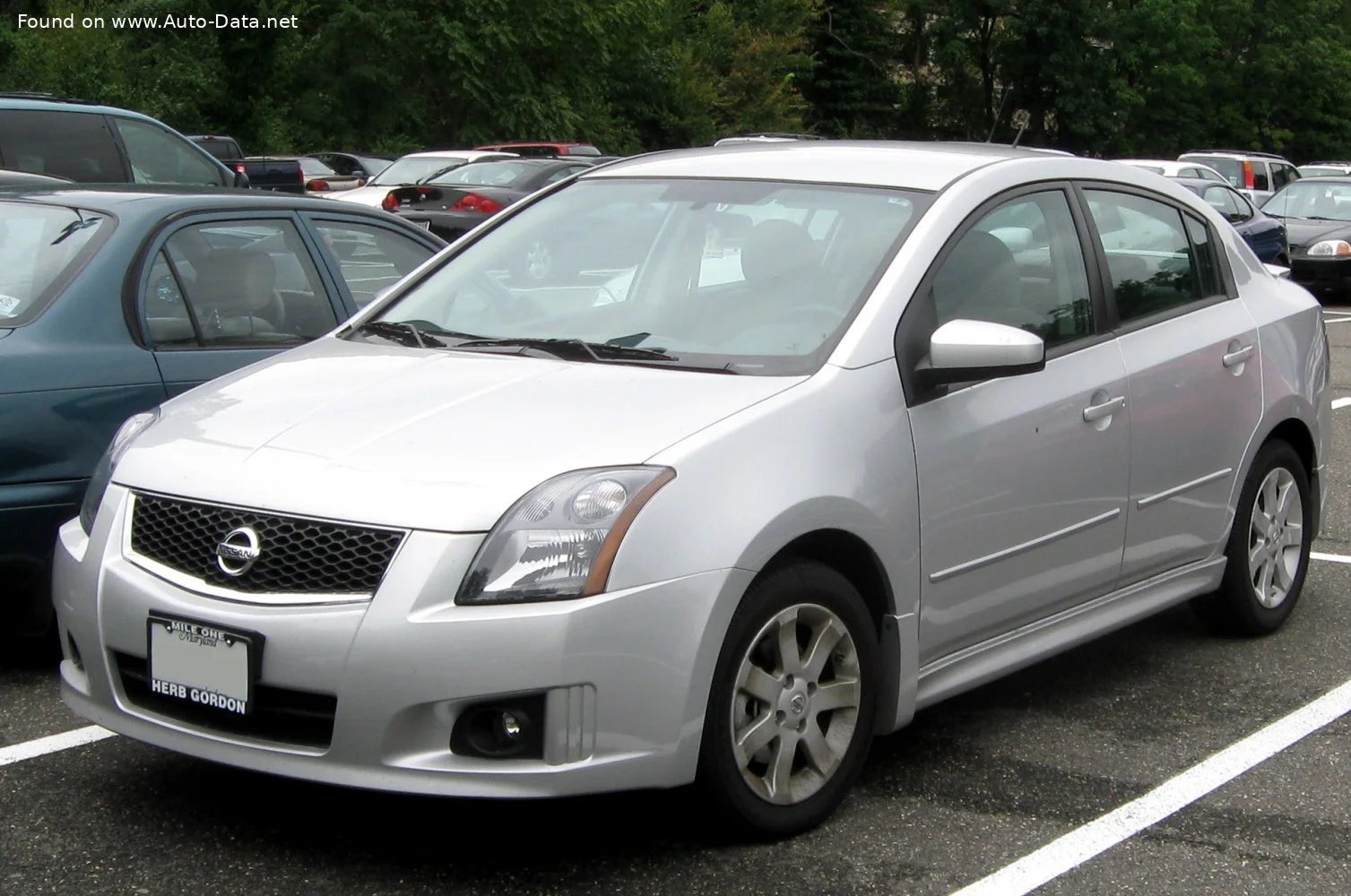 Nissan Sentra 2.0i 16V (135 Hp)2006 - 2012 thumbnail 4