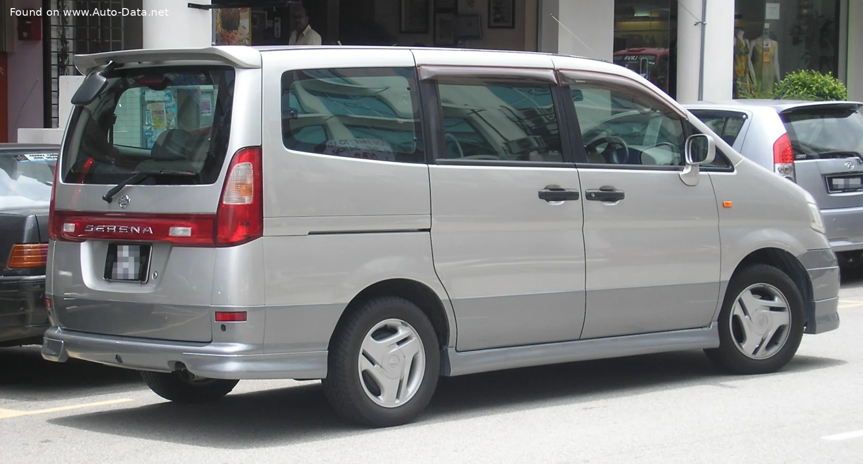 Nissan Serena 2.0 16V (145 Hp)1999 - 2005 thumbnail 2