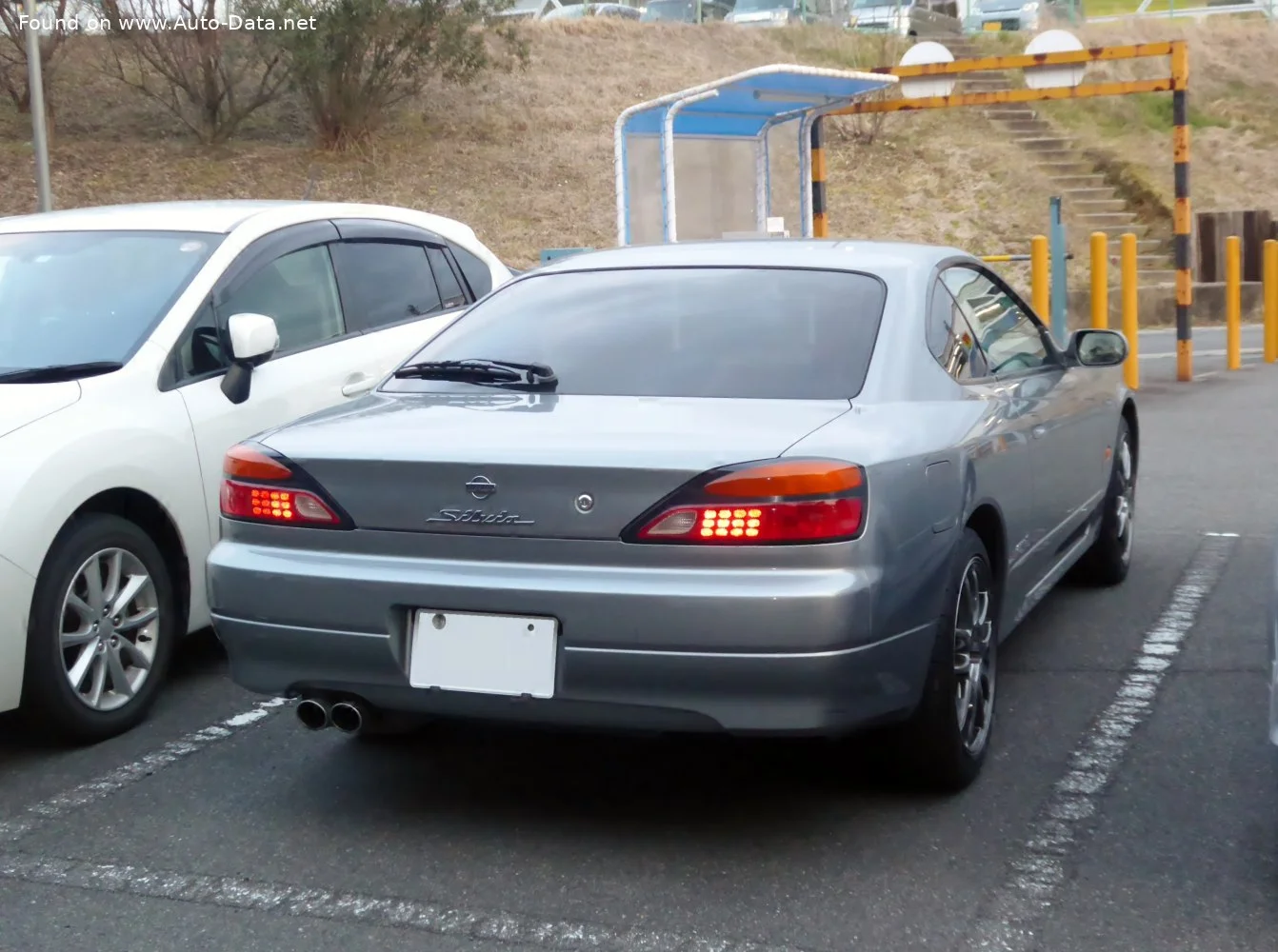 Nissan Silvia 2.0 i 16V (165 Hp)1999 - 2002 thumbnail 2