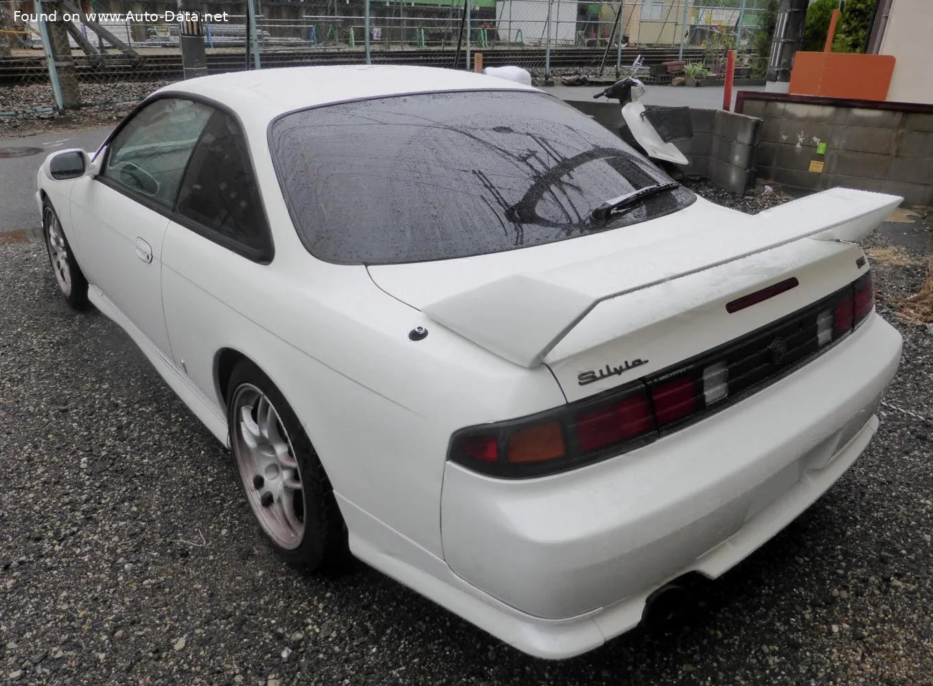 Nissan Silvia 2.0 i 16V Turbo (200 Hp)1993 - 1999 thumbnail 2