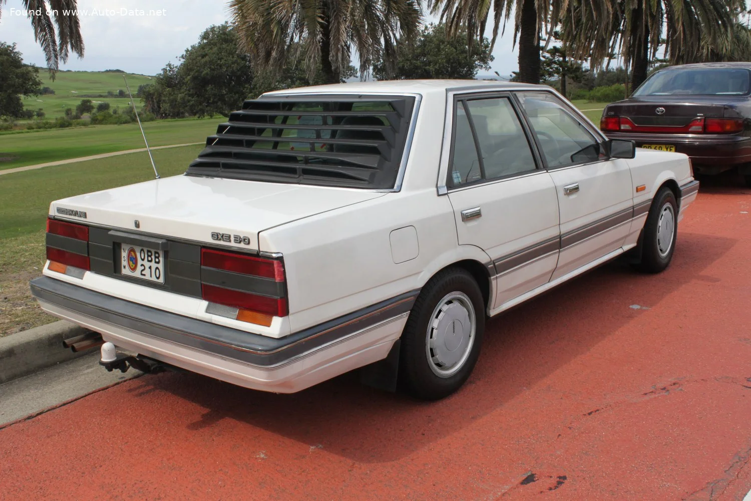 Nissan Skyline 1.8 i (91 Hp)1985 - 1995 thumbnail 2