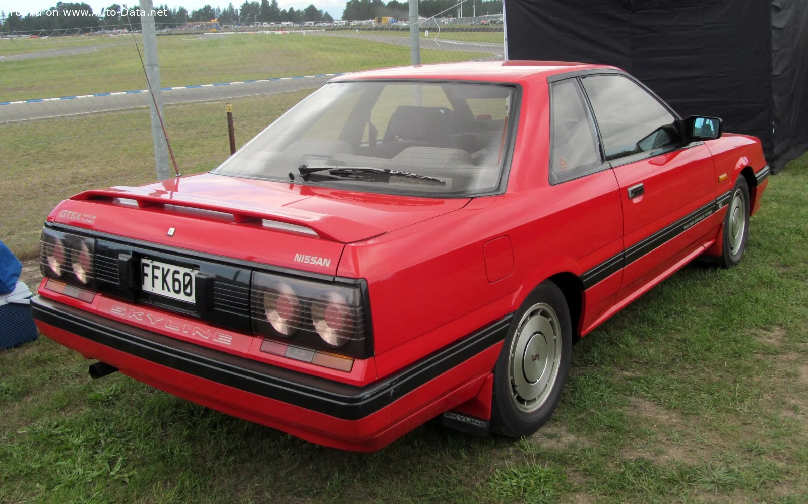 Nissan Skyline 2.0 i R6 24V (155 Hp)1985 - 1995 thumbnail 2