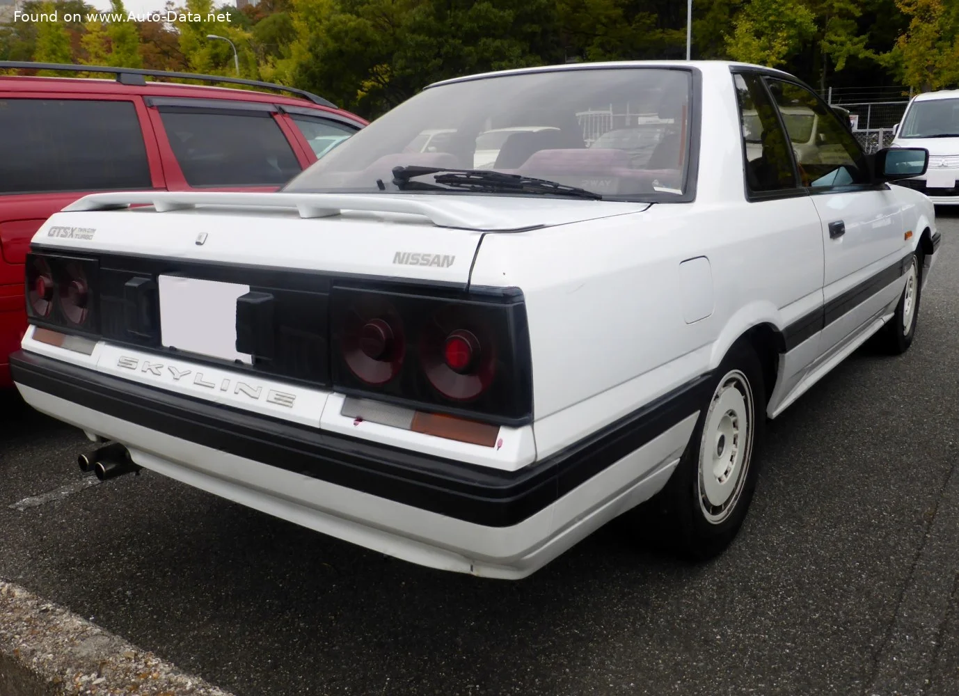 Nissan Skyline 2.0 i R6 24V (155 Hp)1985 - 1995 thumbnail 4