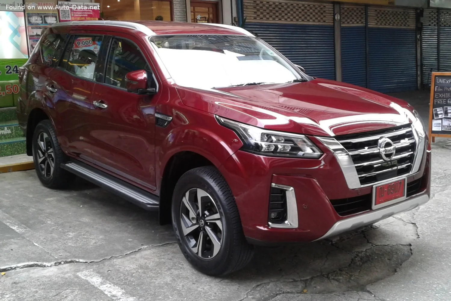 Nissan Terra modeli