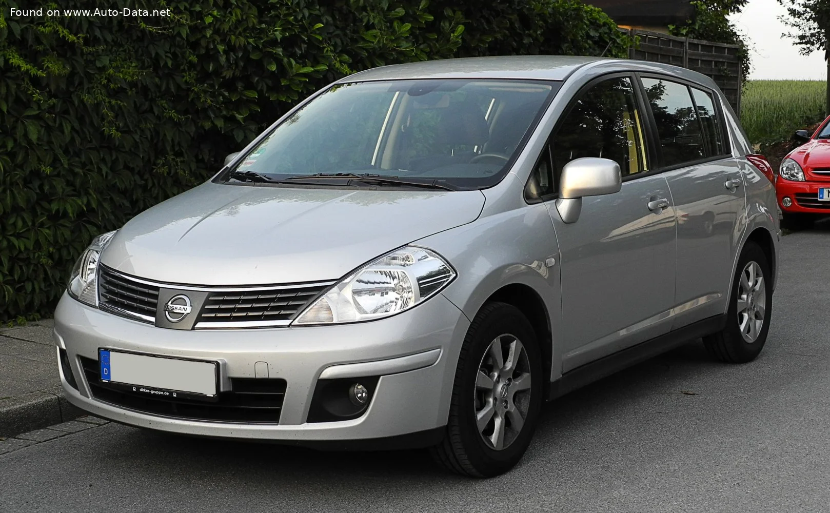 Nissan Tiida modeli