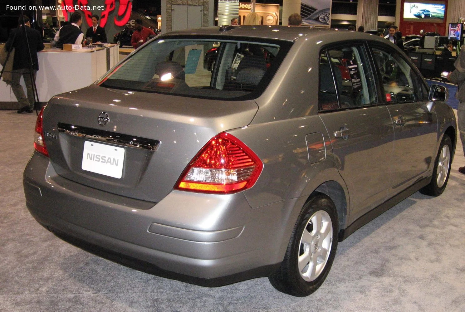 Nissan Versa 1.8 16V (124 Hp)2006 - 2011 thumbnail 6