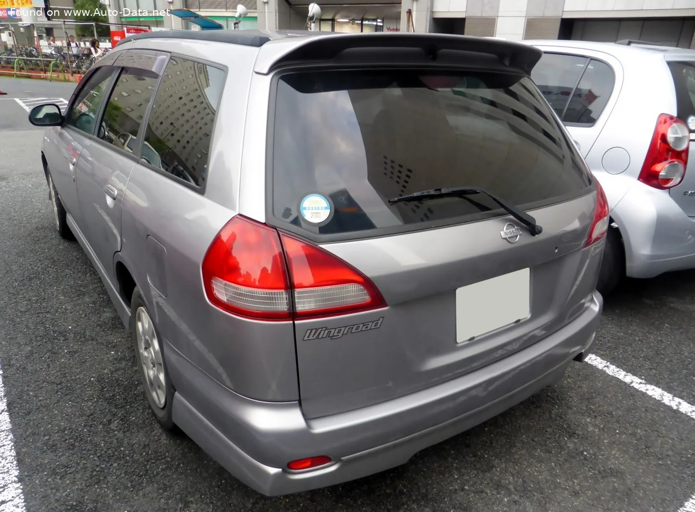 Nissan Wingroad 1.5 i 16V X (105 Hp)1999 - 2005 thumbnail 4