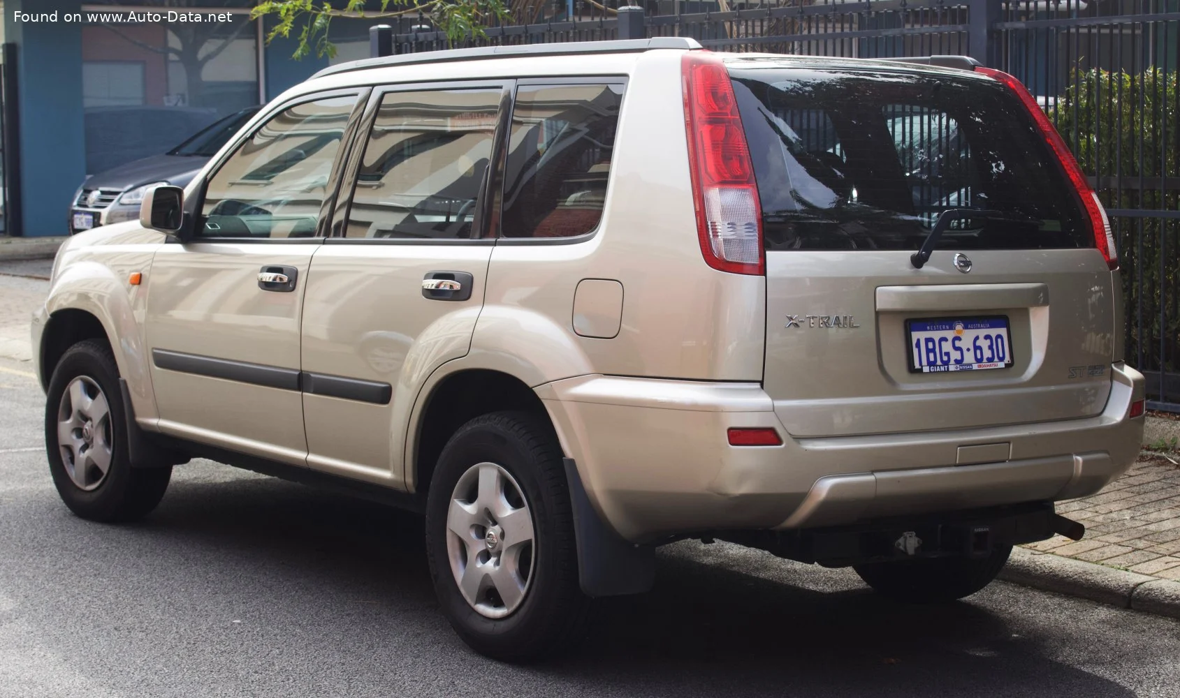 Nissan X-Trail 2.0 (140 Hp) 4x42001 - 2003 thumbnail 2