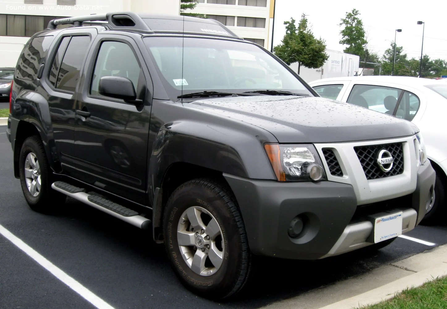 Nissan Xterra 4.0 V6 (261 Hp) 4x42008 - 2015 thumbnail 3
