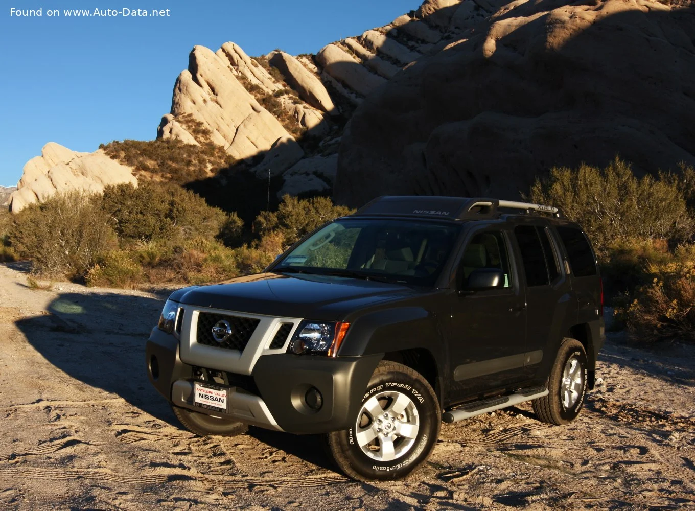 Nissan Xterra 4.0 V6 (261 Hp) 4x42008 - 2015 thumbnail 4
