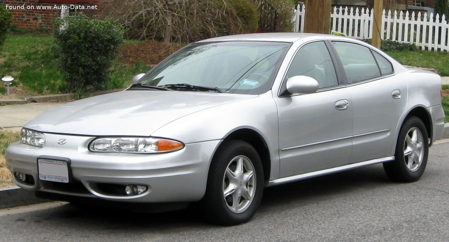 Oldsmobile Alero 2.2 16V (141 Hp)2002 - 2004 - 1