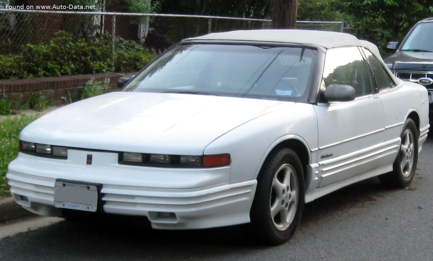 Oldsmobile Cutlass 2.3 16V (162 Hp)1987 - 1997 - 1