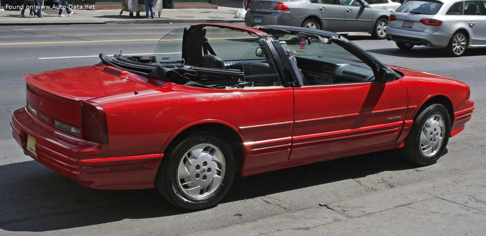 Oldsmobile Cutlass 2.3 16V (162 Hp)1987 - 1997 thumbnail 4