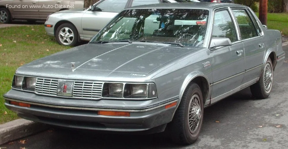 Oldsmobile Cutlass 2.2 i (122 Hp)1992 - 1997 thumbnail 2