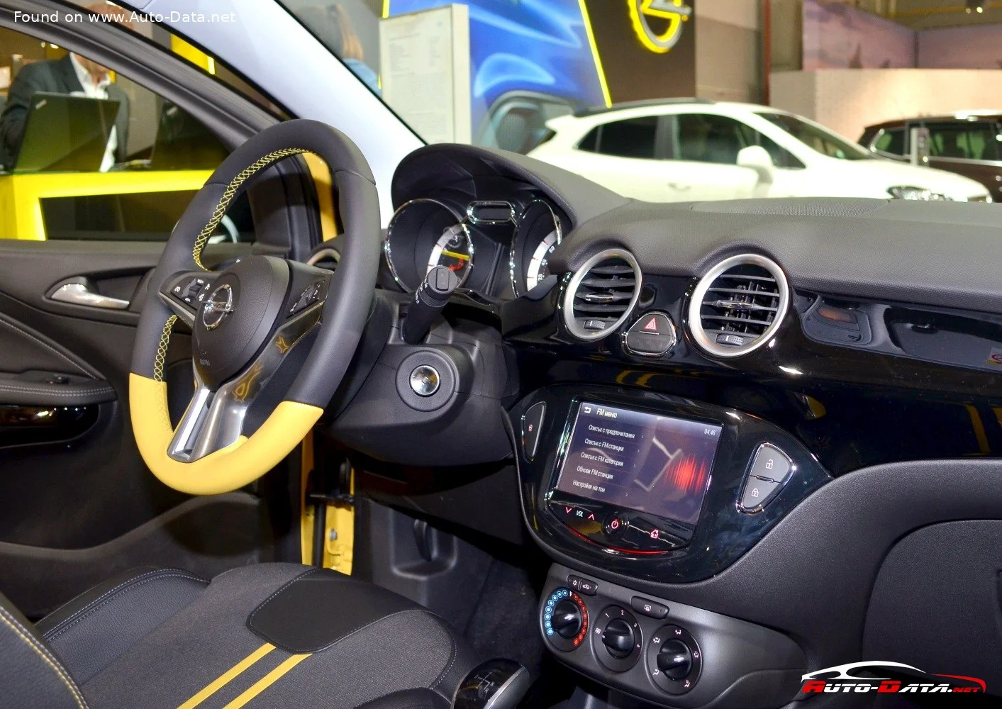 Opel Adam 1.0 ECOTEC (115 Hp)2014 - 2018 thumbnail 9