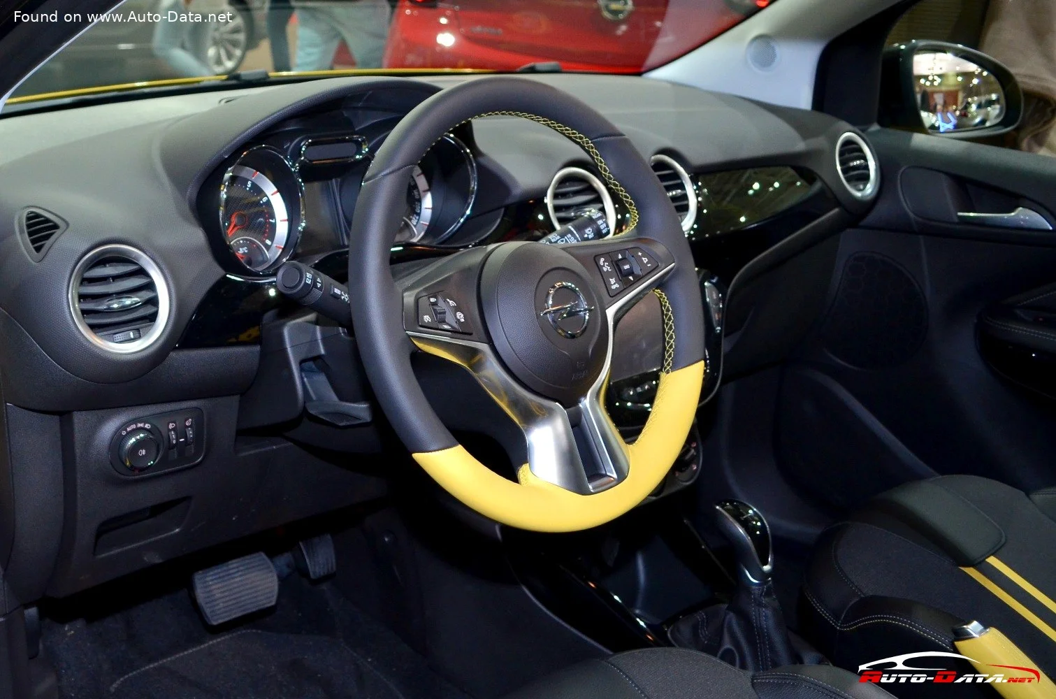 Opel Adam 1.0 ECOTEC (115 Hp)2014 - 2018 thumbnail 10