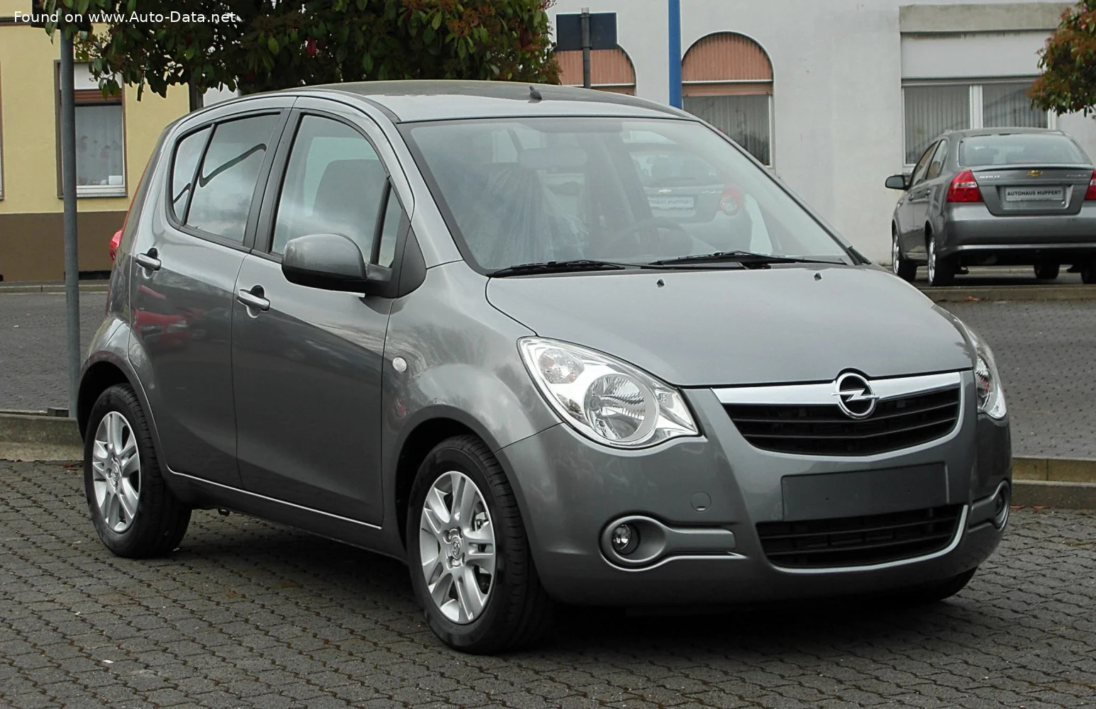 Opel Agila modeli