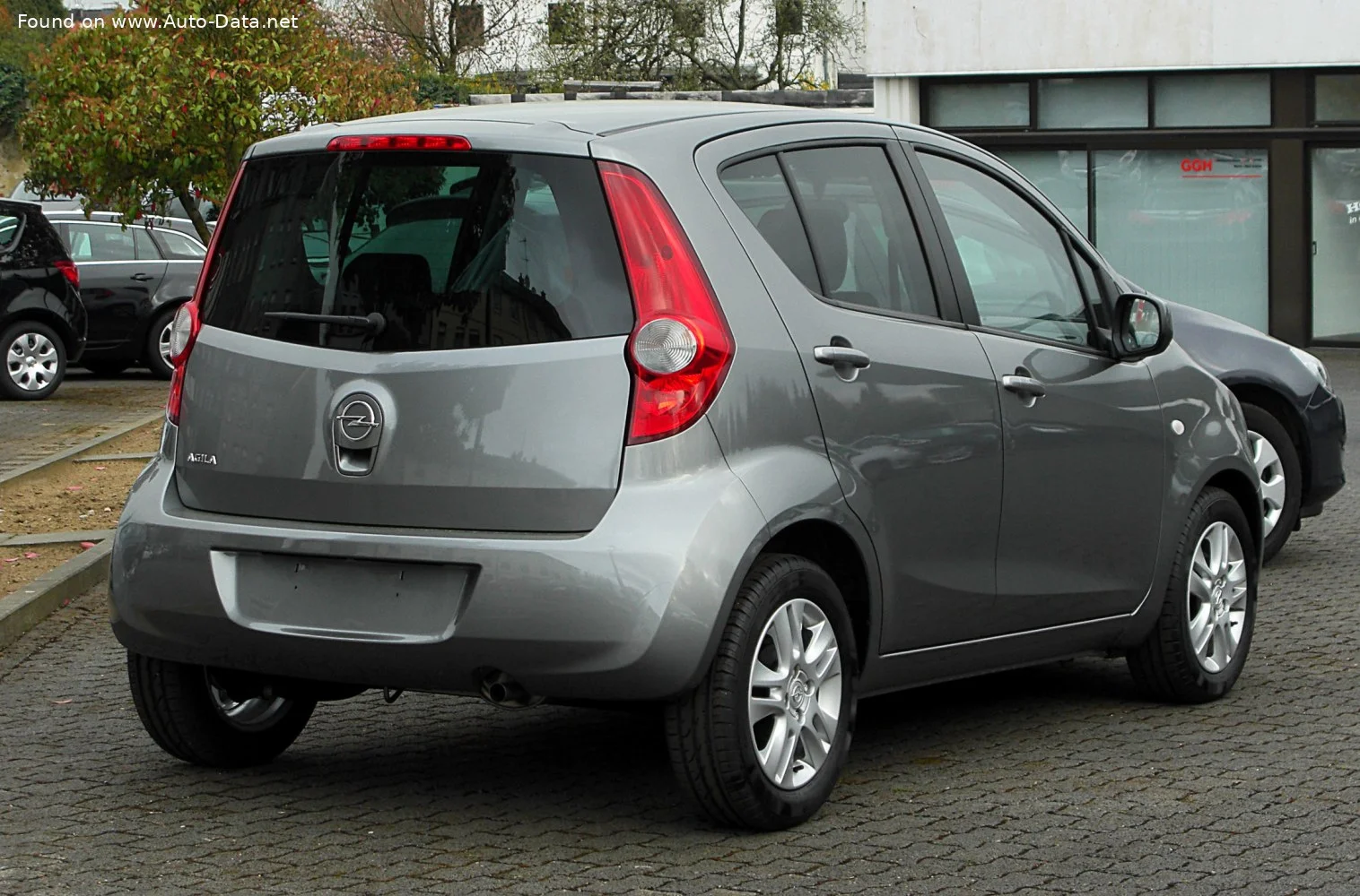 Opel Agila 1.0 (68 Hp) ecoFLEX2008 - 2014 thumbnail 2