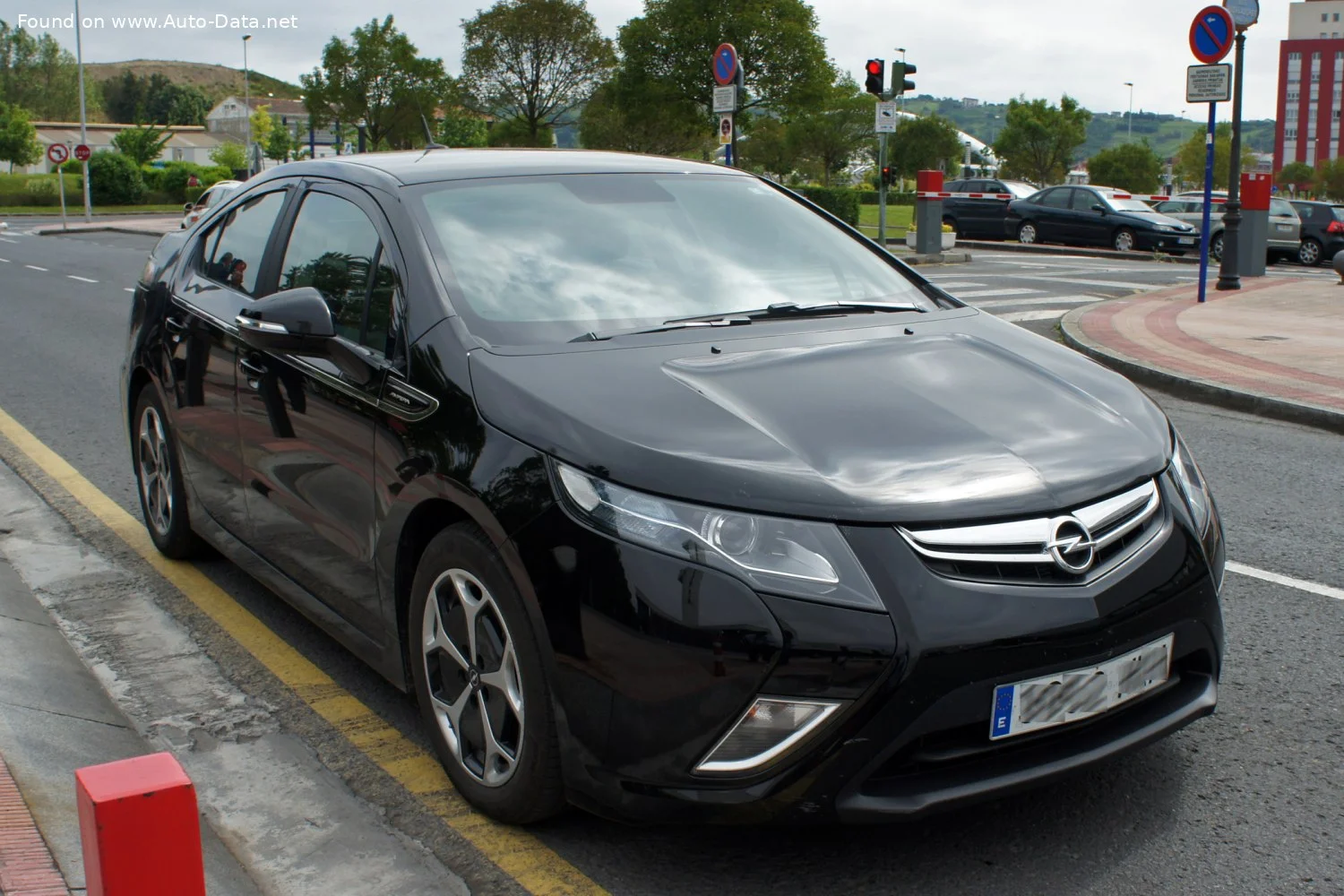 Opel Ampera 1.4 (150 Hp) Hybrid2012 - 2016 thumbnail 2