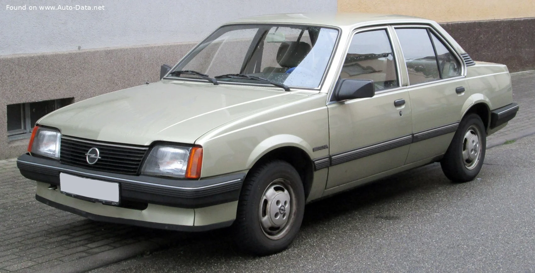 Opel Ascona modeli