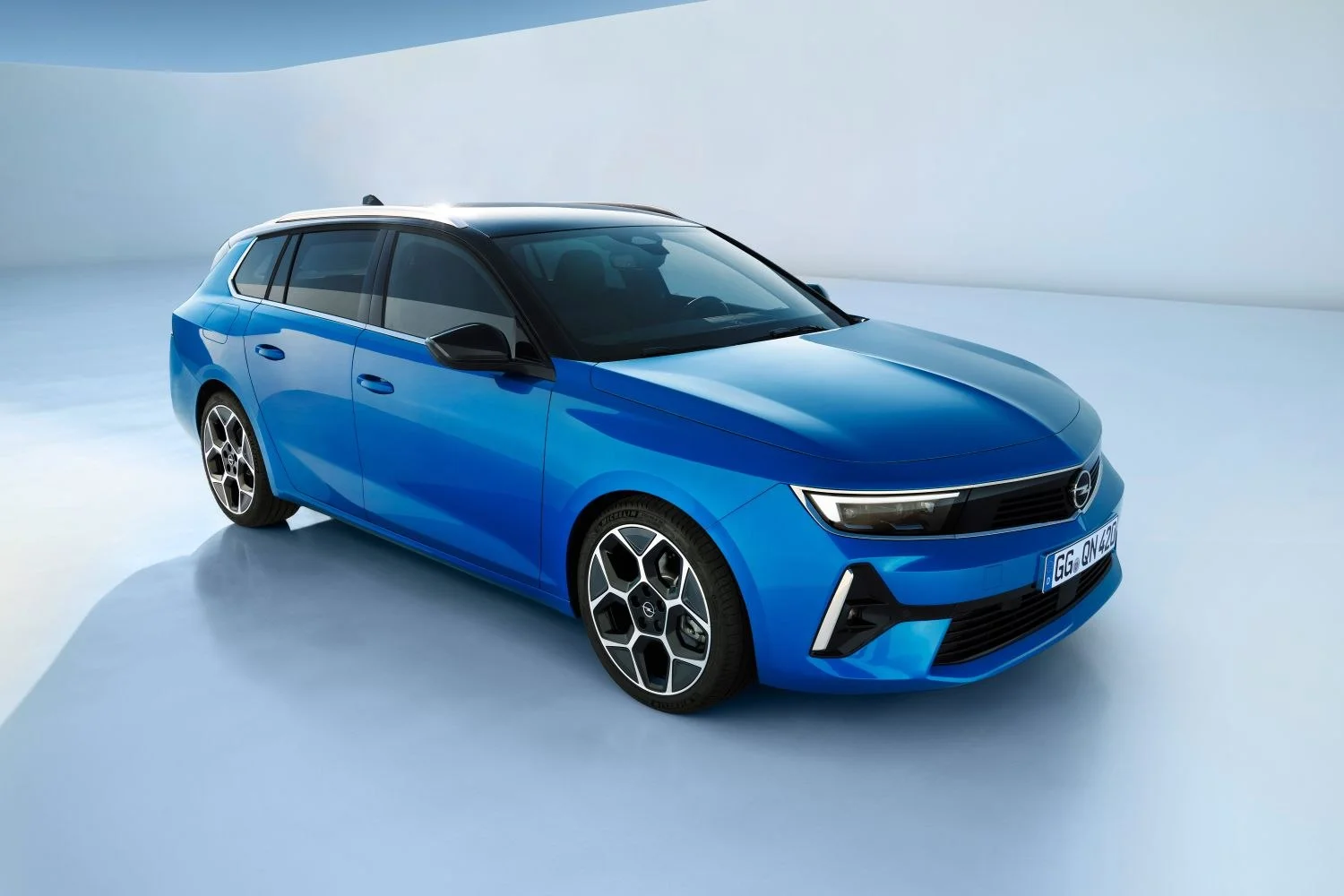 Opel Astra 1.2 Turbo (110 Hp)2022 - 2024 thumbnail 12