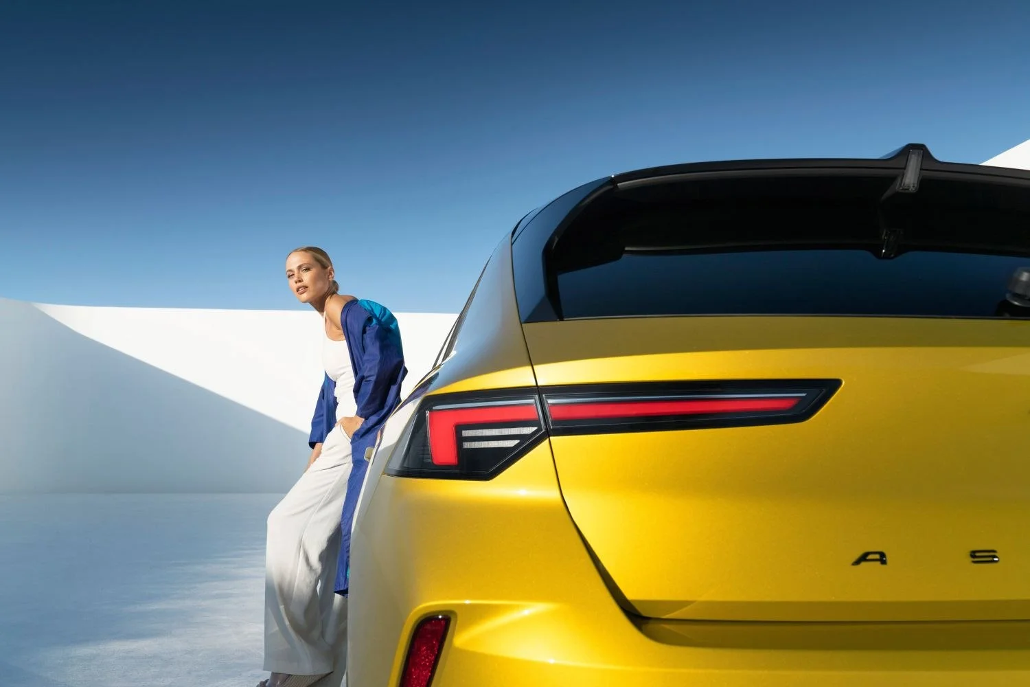 Opel Astra 1.2 Turbo (110 Hp)2021 - 2024 thumbnail 18