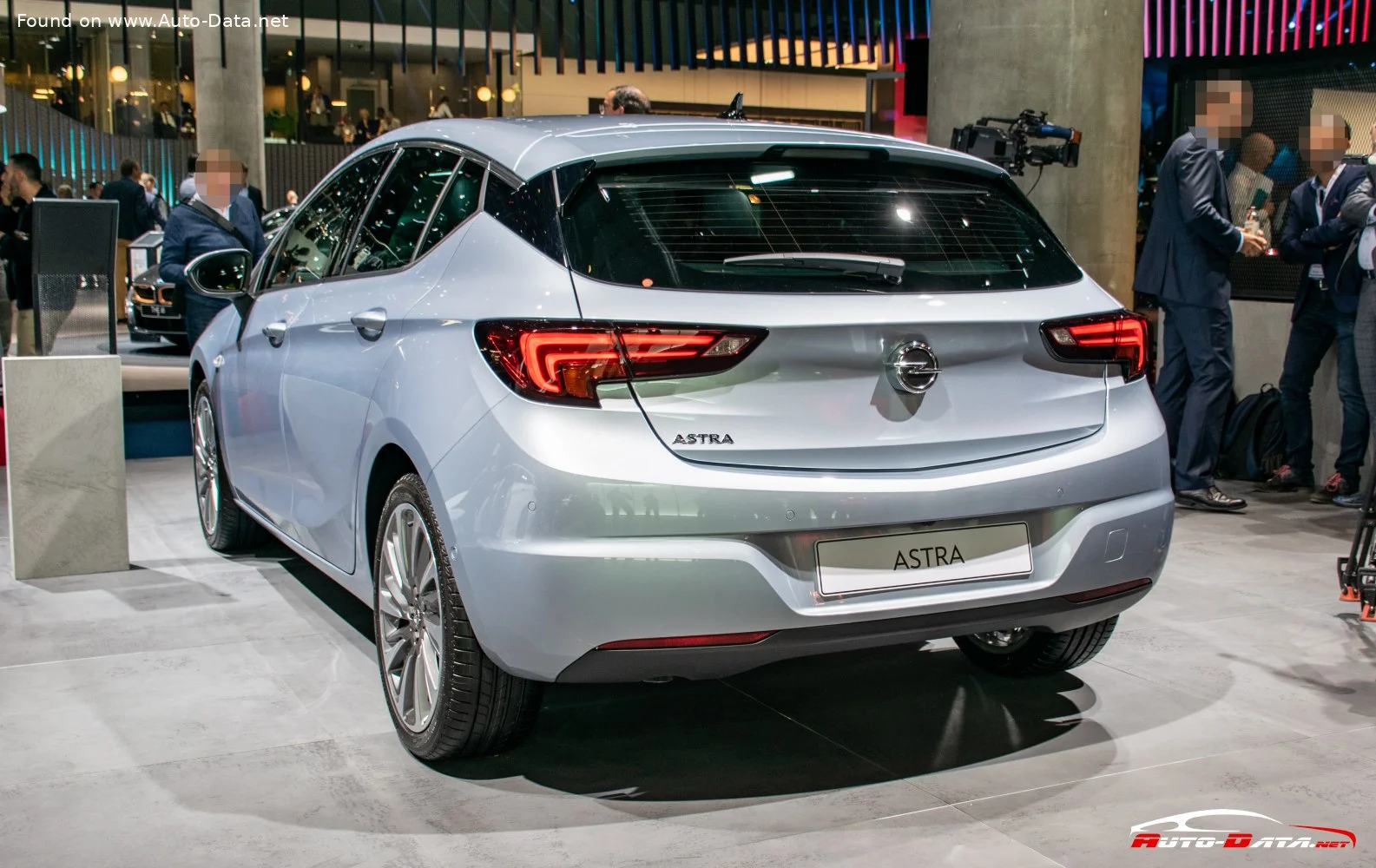 Opel Astra 1.2 Turbo (110 Hp)2019 - 2021 thumbnail 9