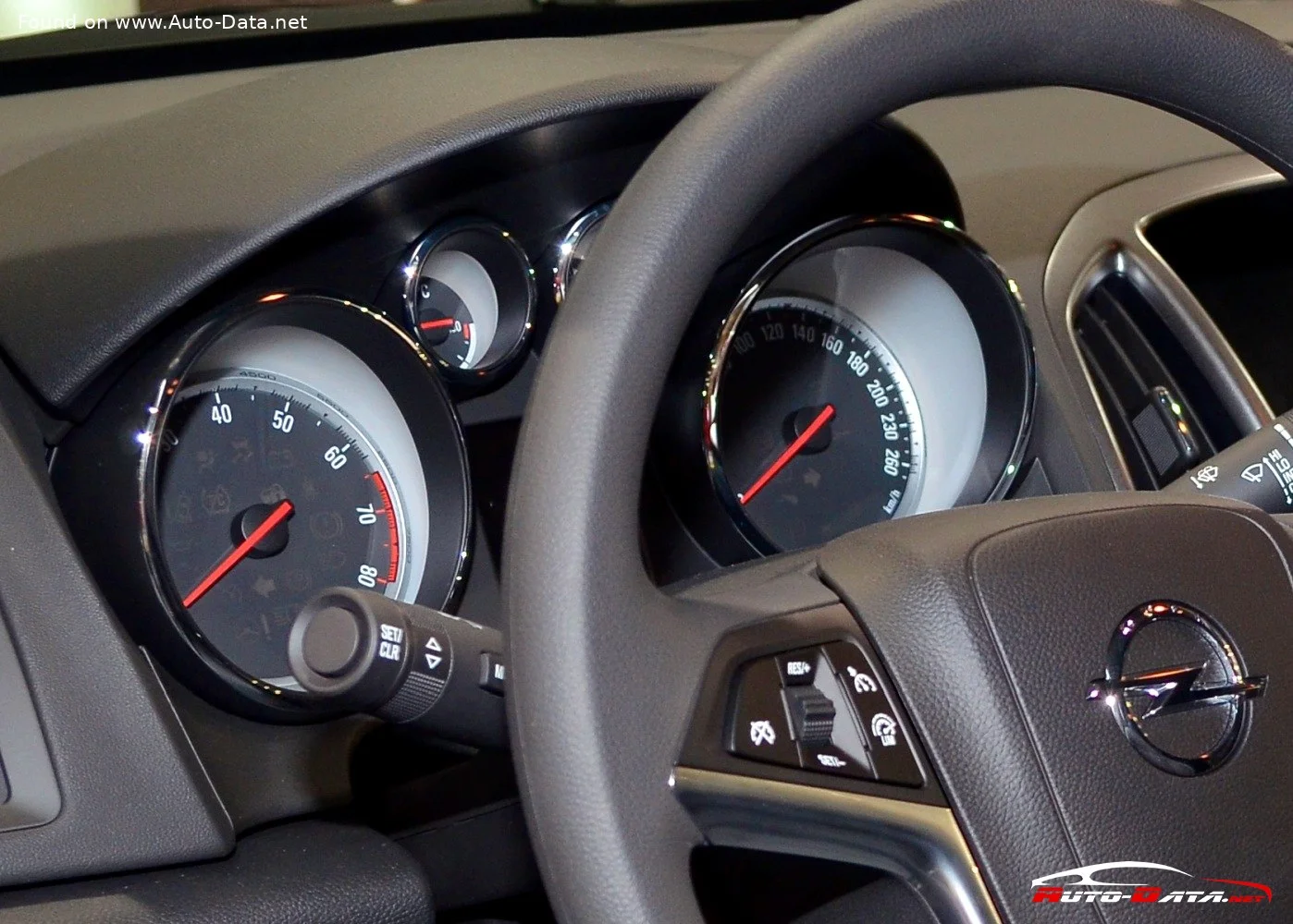 Opel Astra 1.3 CDTI (95 Hp)2012 - 2013 thumbnail 11