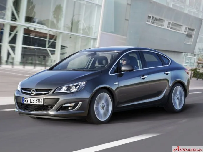 Opel Astra 1.3 CDTI (95 Hp)2012 - 2013 thumbnail 4