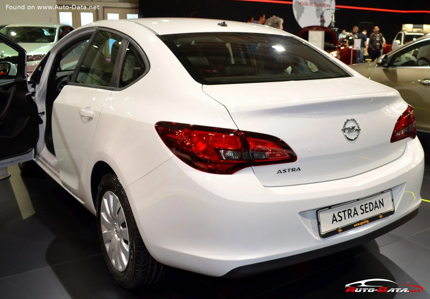 Opel Astra 1.3 CDTI (95 Hp)2012 - 2013 thumbnail 9
