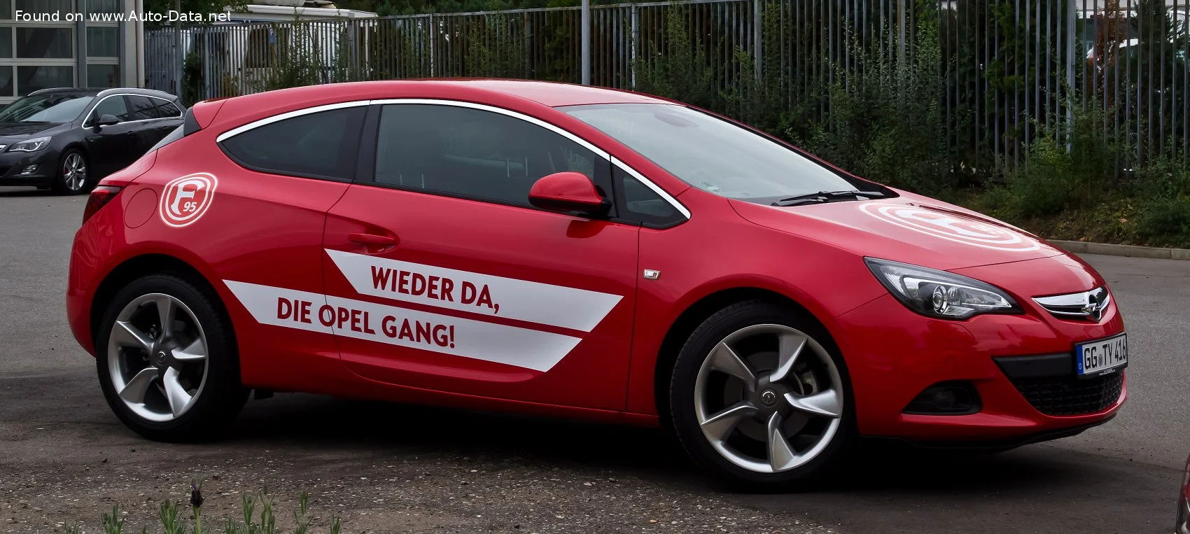 Opel Astra 1.4 (100 Hp) Ecotec start/stop2011 - 2013 thumbnail 9