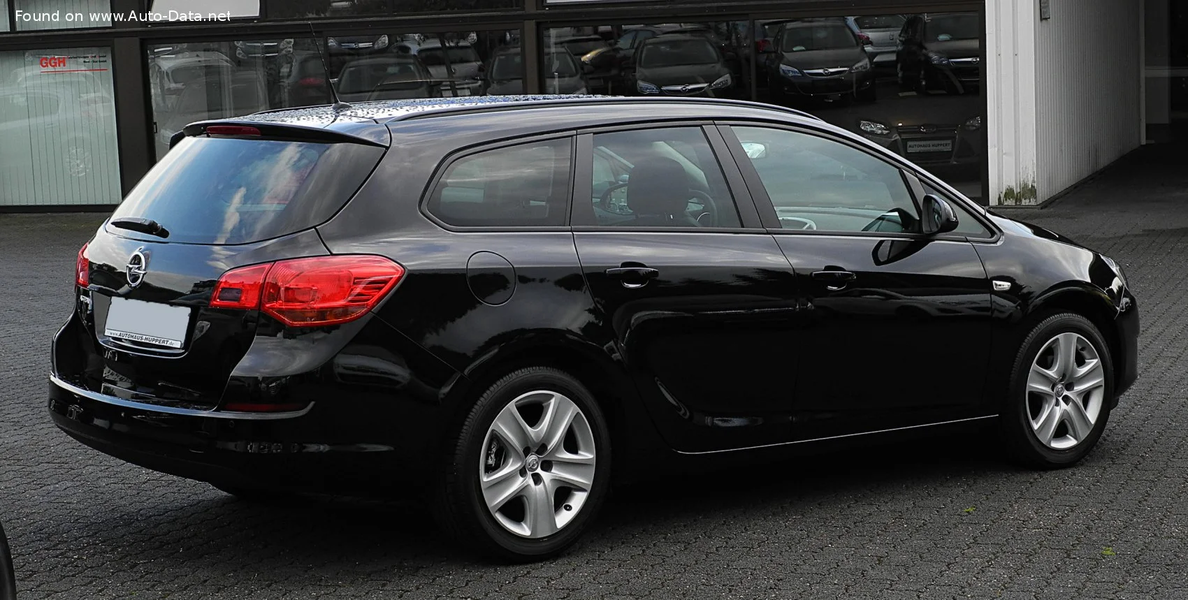 Opel Astra 1.3 CDTI (95 Hp)2010 - 2012 thumbnail 4
