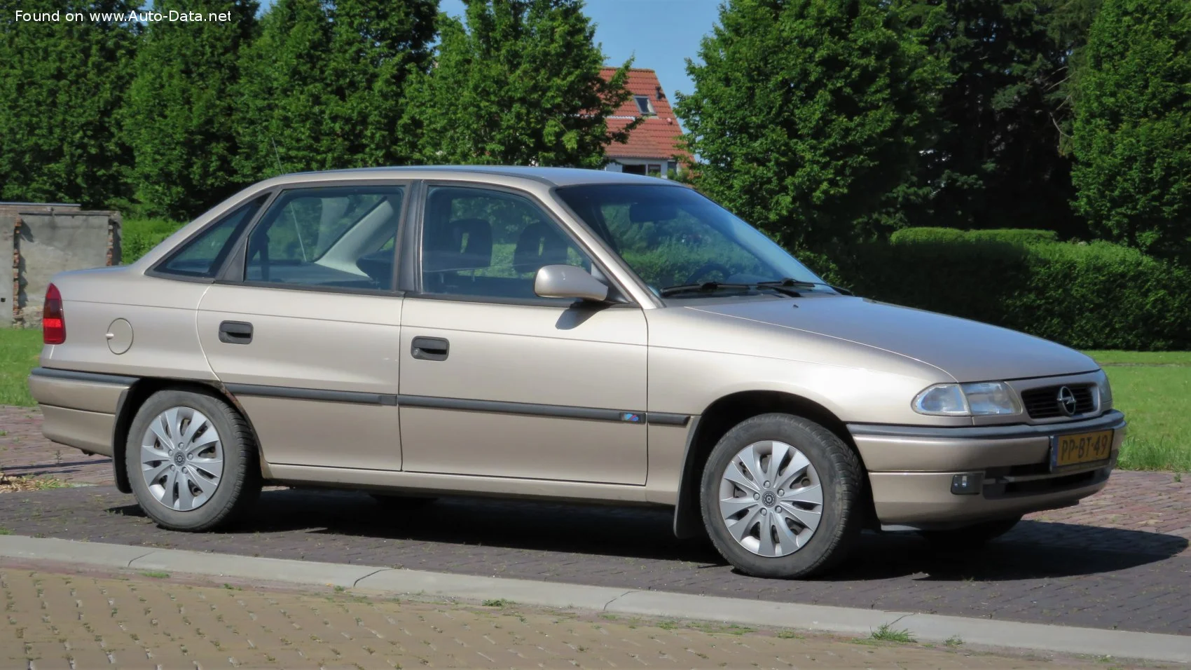 Opel Astra 1.4i 16V (90 Hp)1996 - 1998 thumbnail 2