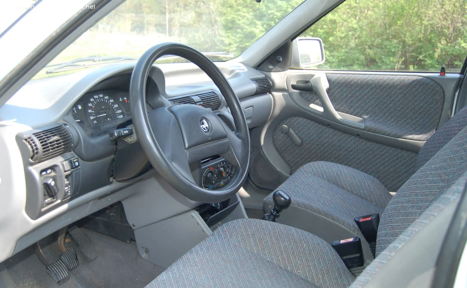Opel Astra 1.4i (60 Hp)1991 - 1994 thumbnail 4