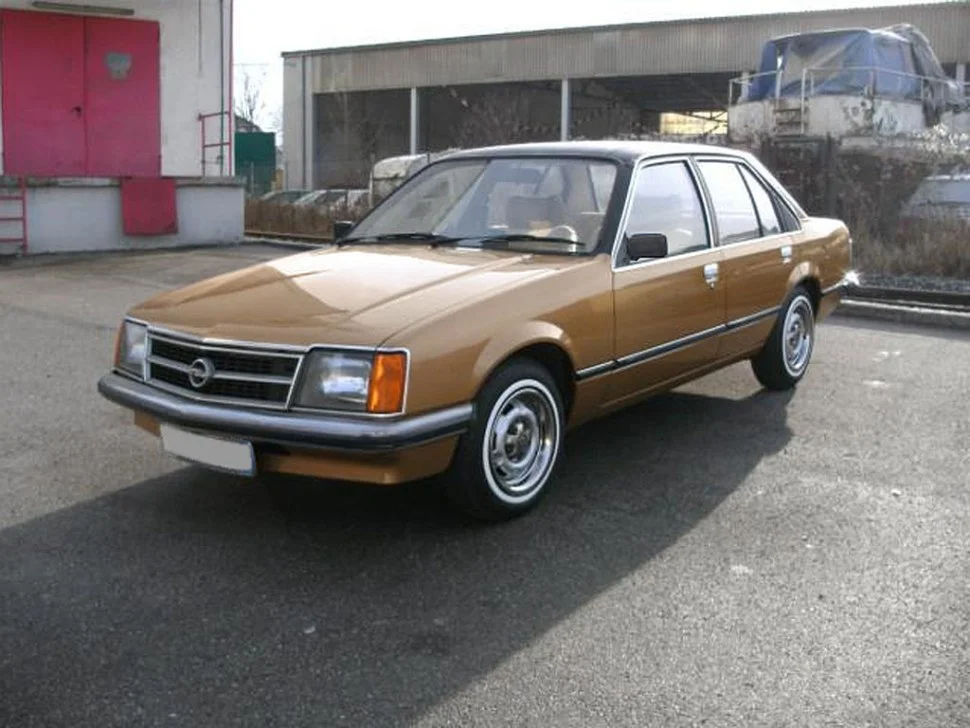 Opel Commodore 2.5 E (130 Hp)1981 - 1982 thumbnail 4