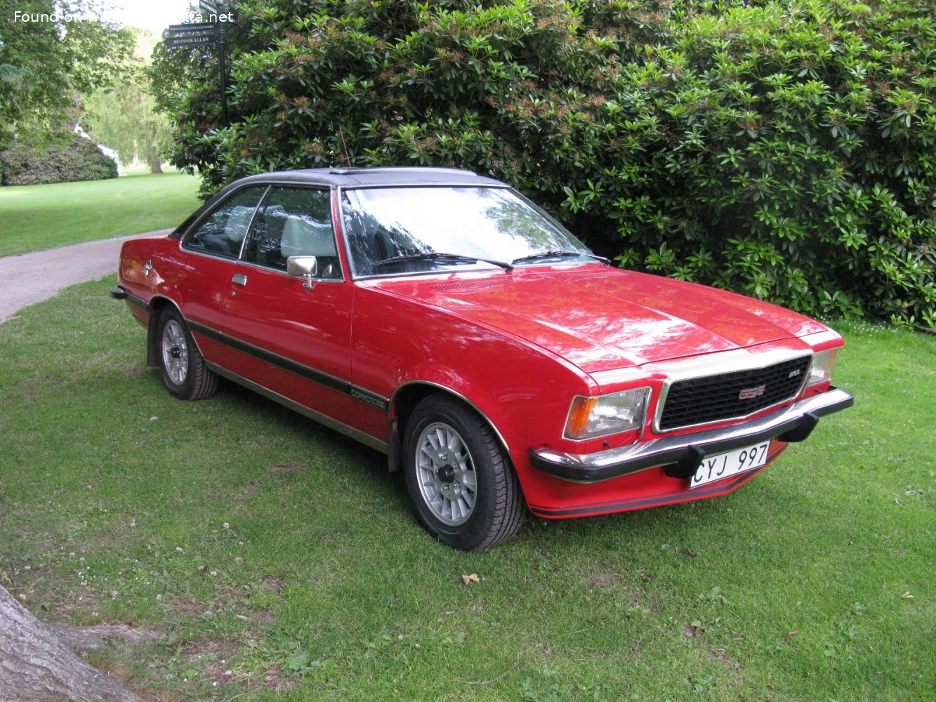 Opel Commodore 2.5 (115 Hp)1972 - 1977 thumbnail 2